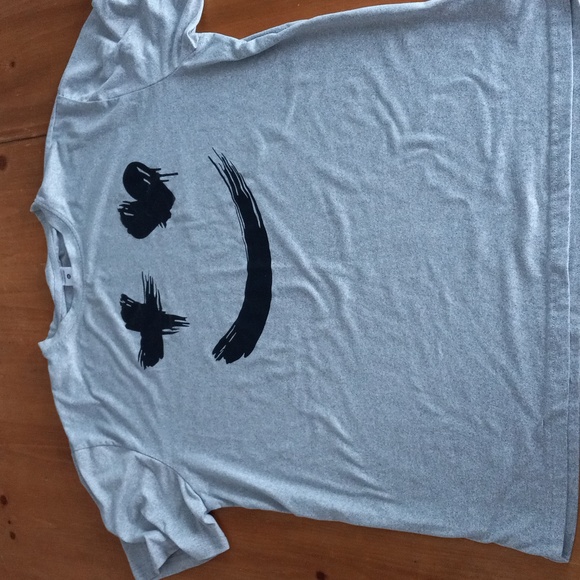 NWOT Manfinity Graphic Smily Face Tee XL - Picture 1 of 2